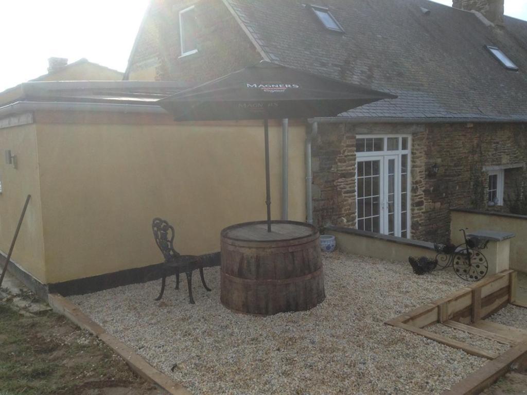 Villa Le Bois Gautier Savigny-le-Vieux Exterior foto